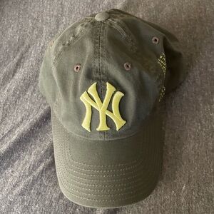 New York Yankees Adjustable Hat